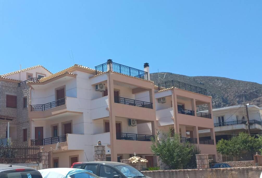 Apartamento Sophie'S Sunny Spot 1 Yefira Exterior foto