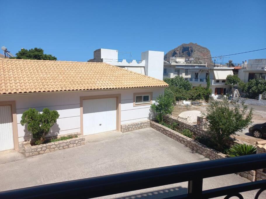 Apartamento Sophie'S Sunny Spot 1 Yefira Exterior foto
