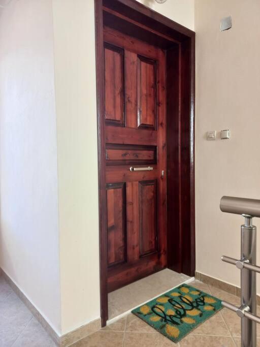 Apartamento Sophie'S Sunny Spot 1 Yefira Exterior foto